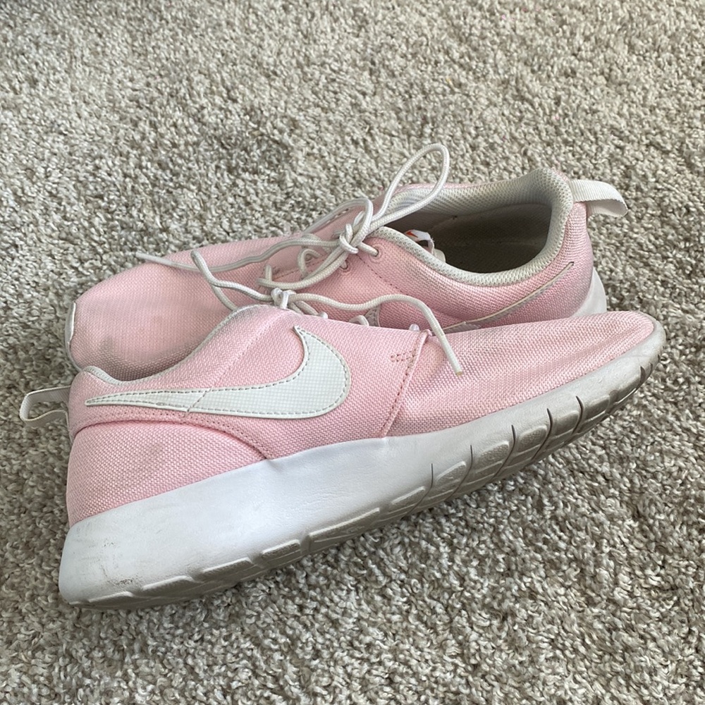 Pink Nike Roche - Picture 5 of 6